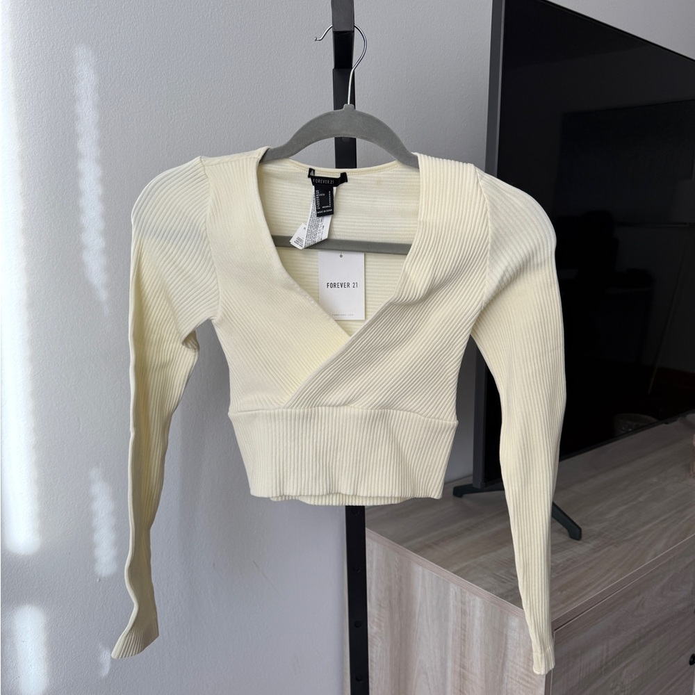 NWT Forever 21 Cream Ribbed Wrap Top Size S